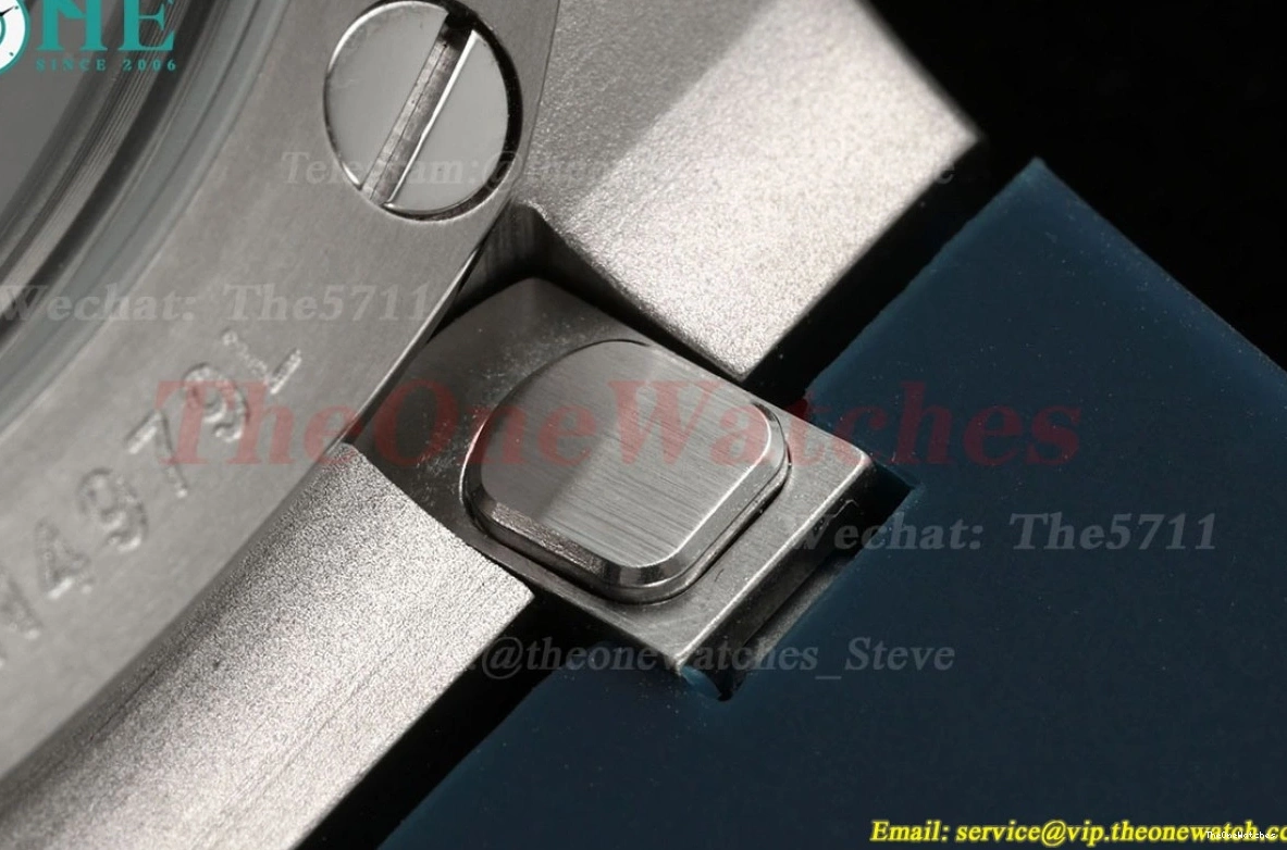 SS Oak Offshore 26420 Royal Wht APPF Blue A4401 RU 43mm 0331